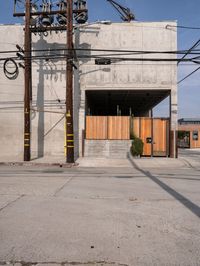 Los Angeles Urban Profile: Clear Skies Over Concrete Walls