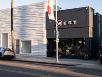 Los Angeles Urban Streets: A View of Modern Architecture