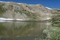 Loveland Pass Lake: Connecting with Nature on a Daytime Adventure