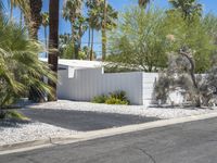 Lush Palm Springs Villa: Clear Skies and Spectacular Views