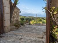 Majorca's Open Space: Agricultural Farmhouse Views