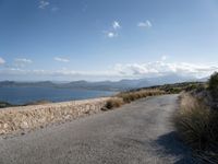 Mallorca Valley Landscape: Clear Sky and Stunning Views