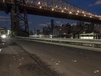 Manhattan Bridge: Urban Reflections on the Water