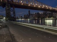 Manhattan Bridge: Urban Reflections on the Water