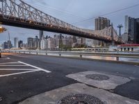 Manhattan: Urban Architecture on a Bridge