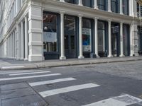 Manhattan: Urban Architecture on City Street