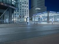 Metropolitan Architecture in Europe: Corporate Headquarters and Modern Design