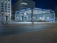 Metropolitan Architecture in Europe: Corporate Headquarters and Modern Design