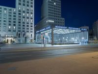 Metropolitan Architecture in Europe: Corporate Headquarters and Modern Design