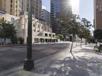 Metropolitan Area: Architecture and Buildings in the Sunshine