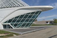 Milwaukee Downtown: Clear Sky and Urban Design