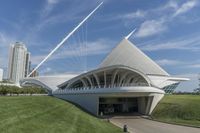 Milwaukee, Wisconsin: Cityscape and Stadium