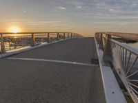 Milwaukee, Wisconsin: Urban Nature Walkway Along the Lake