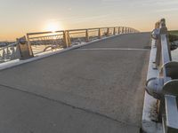 Milwaukee, Wisconsin: Urban Nature Walkway Along the Lake