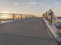 Milwaukee, Wisconsin: Urban Nature Walkway Along the Lake