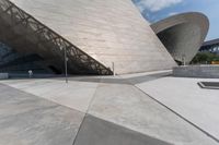 Modern Architecture in the City: Concrete Structure 001