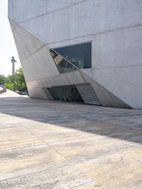 Modern Architecture in Porto: A Stunning Facade