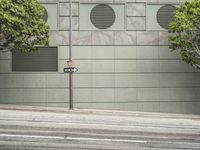 this is an image of a street corner in san francisco, california with the sky behind