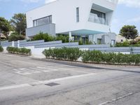 Modern Architecture in Spain: Walking through the City