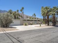 Modern Architecture Home in Palm Springs, California