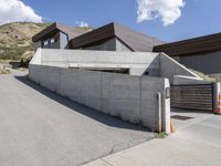 Modern Residential Property with Mountain View in Salt Lake City, Utah