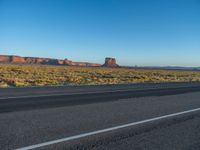 Monument Valley: Arizona & Utah Landscape