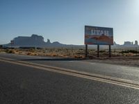 Monument Valley Landscape: Asphalt Road in Utah