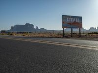 Monument Valley Landscape: Asphalt Road in Utah