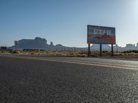 Monument Valley Landscape: Asphalt Road in Utah