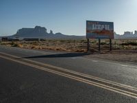 Monument Valley Landscape: Asphalt Road in Utah