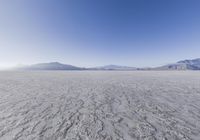Mountain Landscape in Utah: Freezing Temperatures and Expansive Horizon