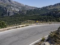 Mountain Pass in Mallorca: Clear Sky and Spectacular Views