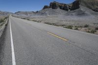 Mountain Pass Utah: Clear Sky, Desert Geology 002