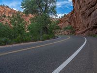 Natural Landscapes of the USA: Clear Skies and Stunning Views