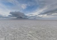 Natural Packshot: Desert Mountains of Utah's Salt Lake