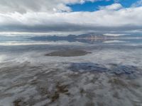 Nature Packshot: Salt Lake, USA with Majestic Mountains