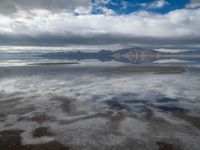 Nature Packshot: Salt Lake, USA with Majestic Mountains