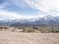 Navigating USA's Alabama Hills: A Dirt Road Adventure
