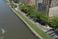 New York City Skyline River Coastal View 001