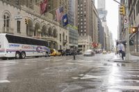 New York City: Yellow Taxi in the Metropolis