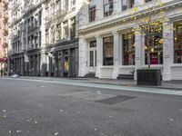 New York Street in Manhattan: Fascinating Architecture