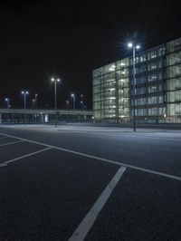Night in Berlin: A Metropolis with an Enchanting Atmosphere