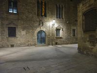 Night view of historic architecture in Barcelona