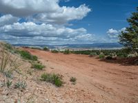 Off Road Track to Overlook in Utah