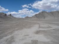 Off-Road Track in the Desert of Utah: Conquer the Dirt Surface