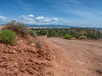 Off-Road Track in Utah: A Journey on Dirt and Gravel Streets