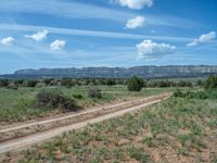 Off-Road Tracks: Exploring Utah's Dirt and Gravel Roads