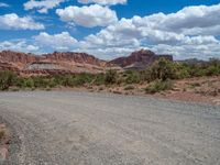 Off-Road Tracks: Gravel and Dirt Roads in Capitol Reef