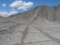 Off-Road Tracks in Utah: Dirt and Gravel Surfaces