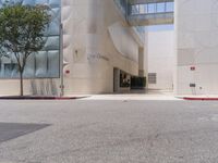 Office Building in Los Angeles City: A Modern Architectural Marvel